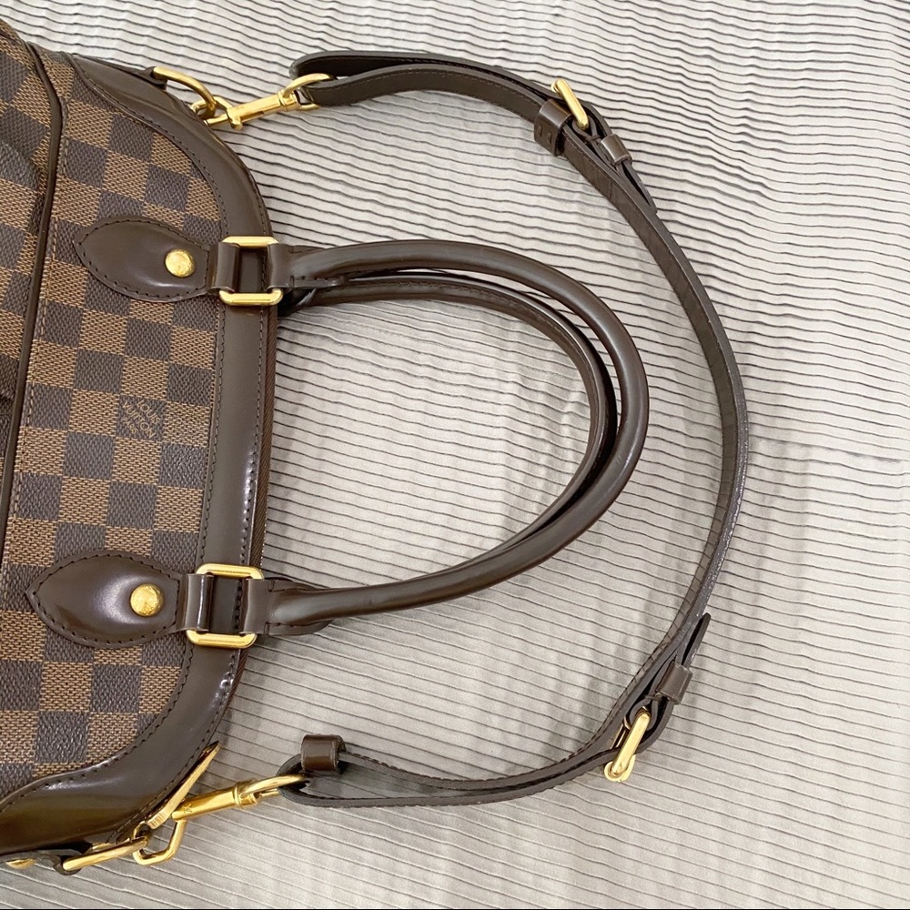 ♥️TREVI PM♥️ Auth Louis Vuitton Damier Ebene Bag! - Picture 6 of 8